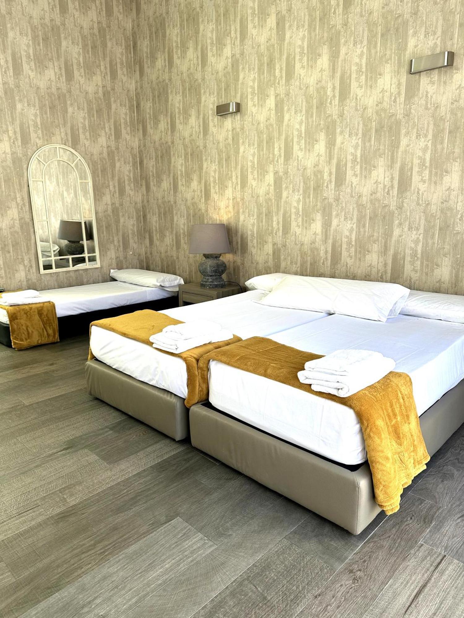 Mercado Central Suites Walencja Zewnętrze zdjęcie
