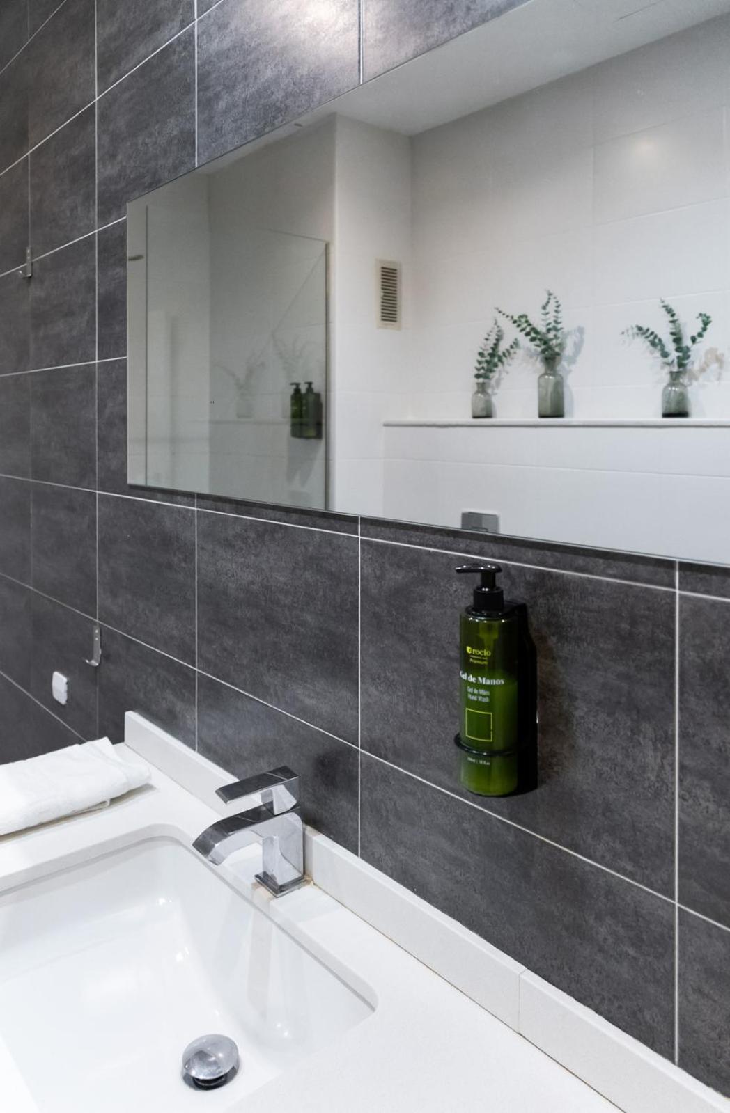 Mercado Central Suites Walencja Zewnętrze zdjęcie